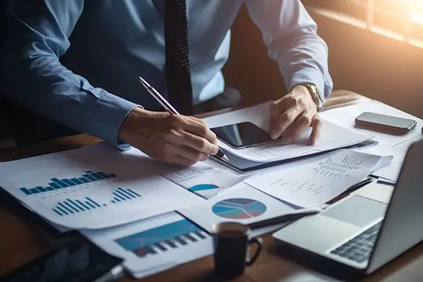 新华优秀大学生简介