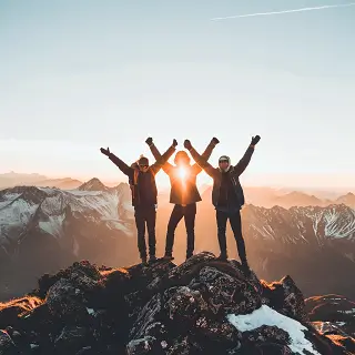 上海大学 王涵简介照片